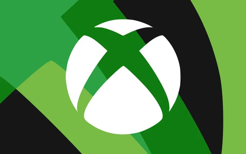 Yeşil, siyah ve açık yeşil geometrik şekiller üzerinde beyaz Xbox logosu